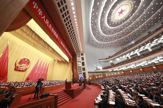 聚焦两会 | 教育公正、立异能力和社会治理，利发国际app眼中的两会要害词